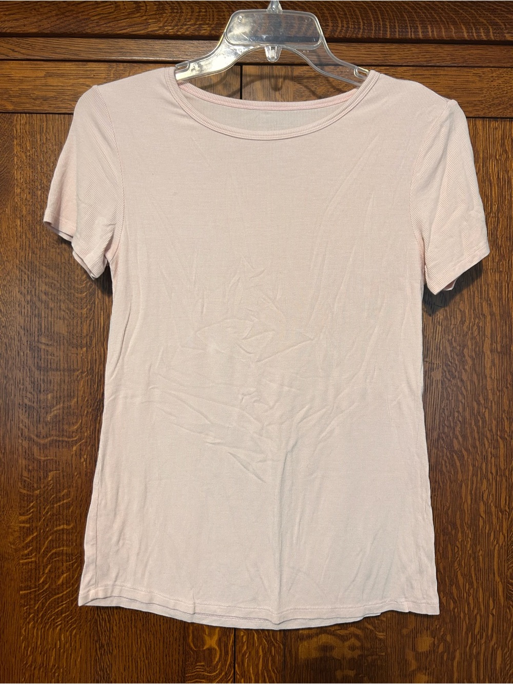 Light pink ribbed Kindred Bravely short sleeve M